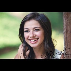 Meet your Posher, Maddie